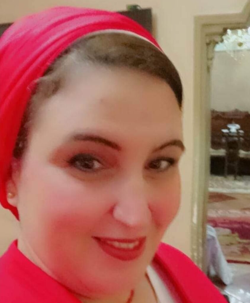 الشاعرة هدى عز الدين