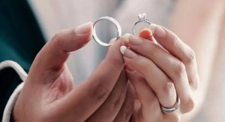 تفسير حلم كسر الدبلة للمخطوبة