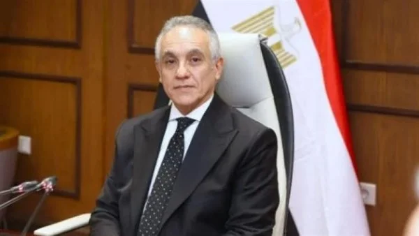 تعليق الخدمات الحكومية للمتنعين عن سداد النفقة