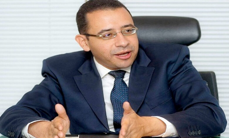 الدكتور عمرو حسن
